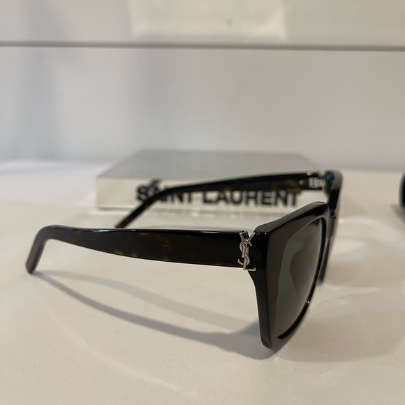 Saint Laurent | SL M143/F 002 | Women's Sunglasses | Color: Havana - Picture 6 of 8